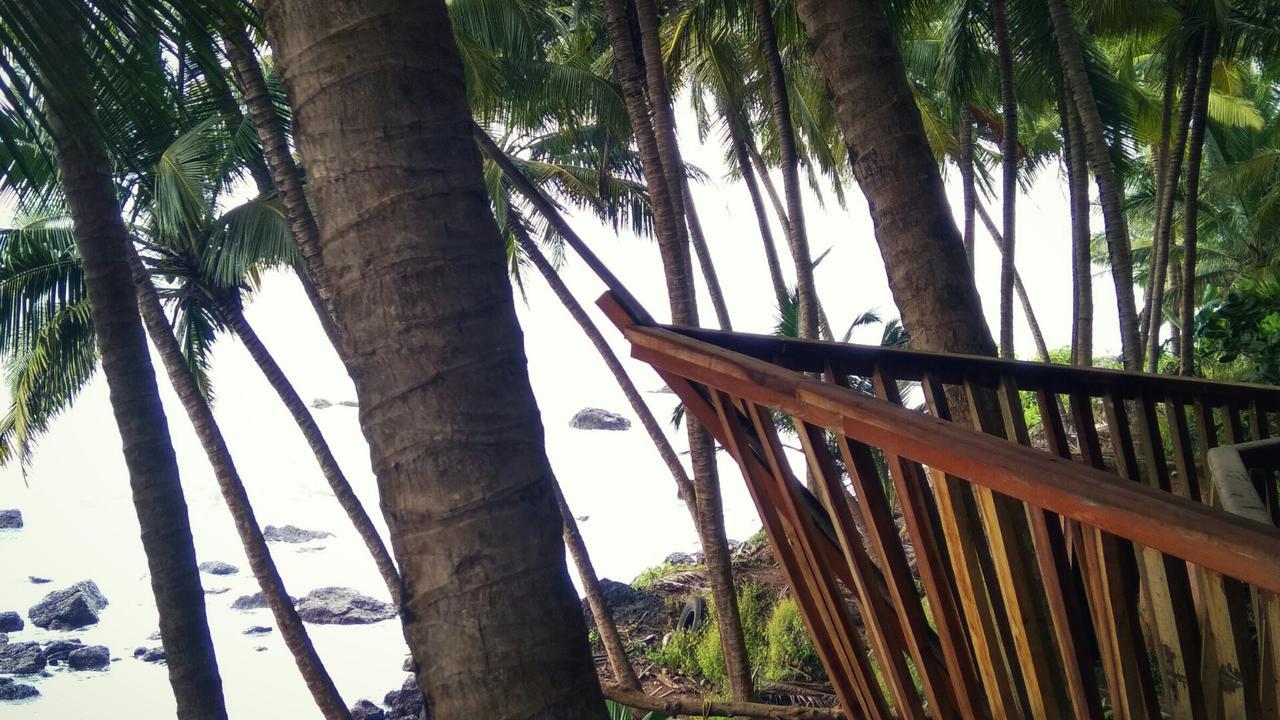 Отель Belantara Beach Front Vengurla Экстерьер фото
